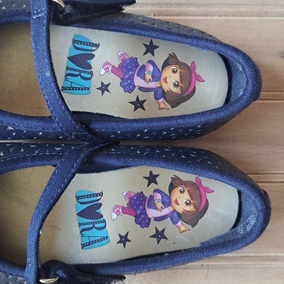 Dora The Explorer Infant Gold Navy Cap Toe Cut Out Detail Ballerina Flats - Picture 2 of 10